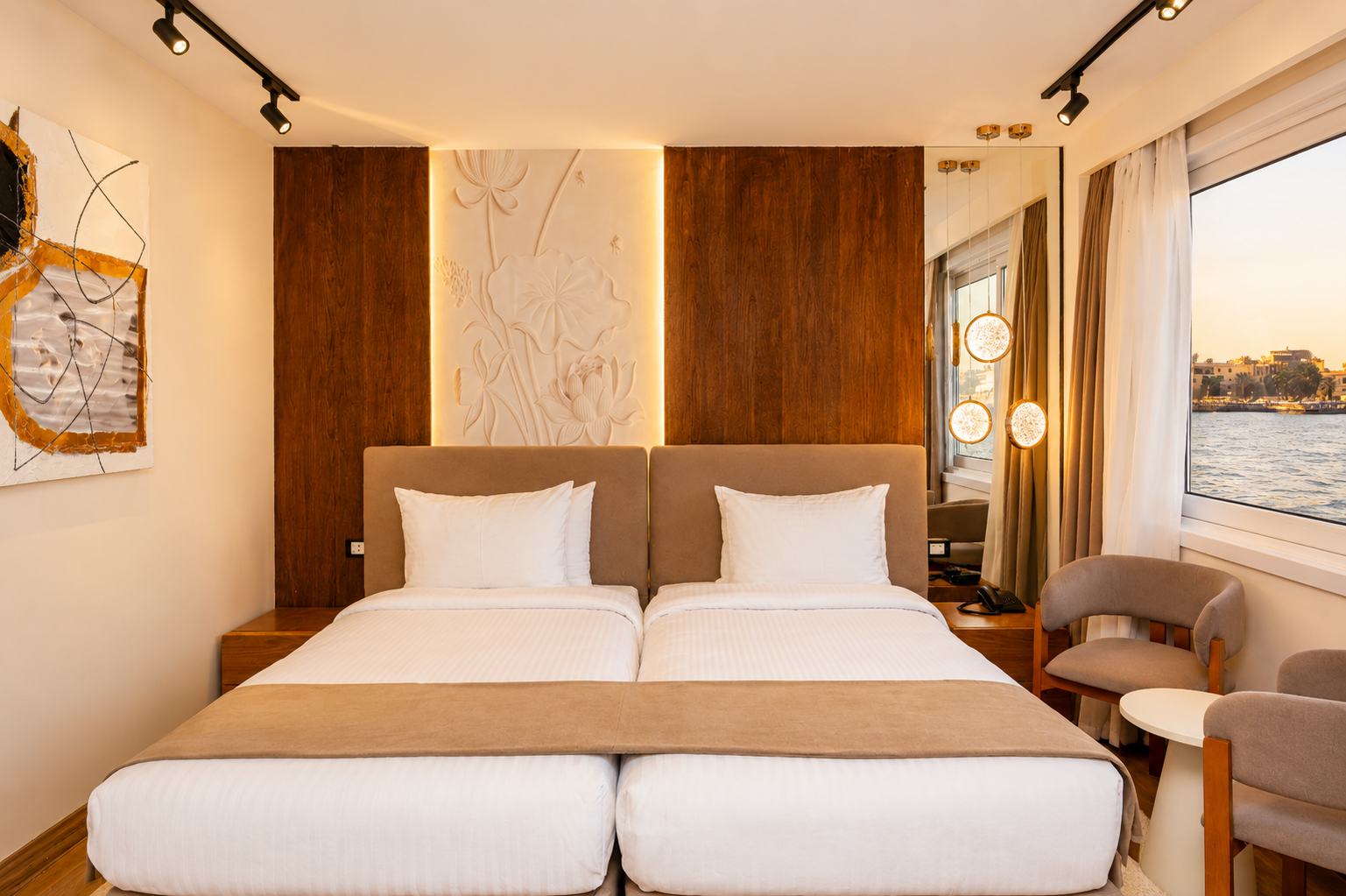 Twin-bedded cabin aboard Hathor Dahabiya