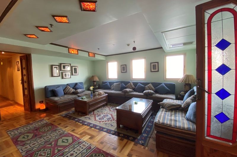 Salon and reception aboard Queen Farida