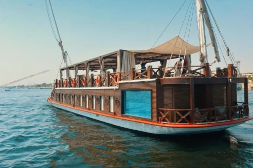 Queens by TIME Dahabiya sailing on the Nile