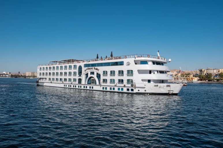 Royal Suite aboard MS Royal Ruby