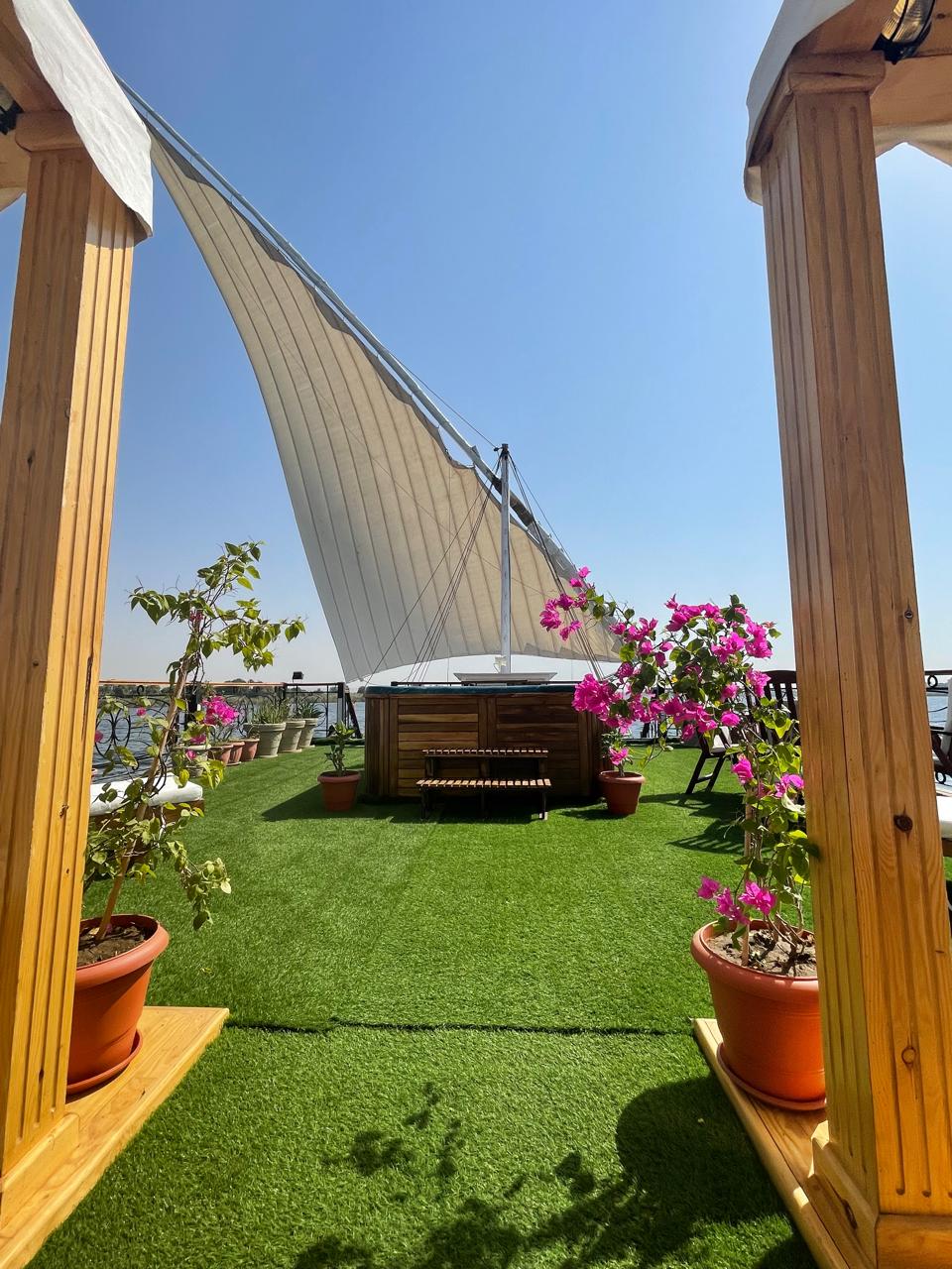 Heated jacuzzi on the Merit II Dahabiya sundeck